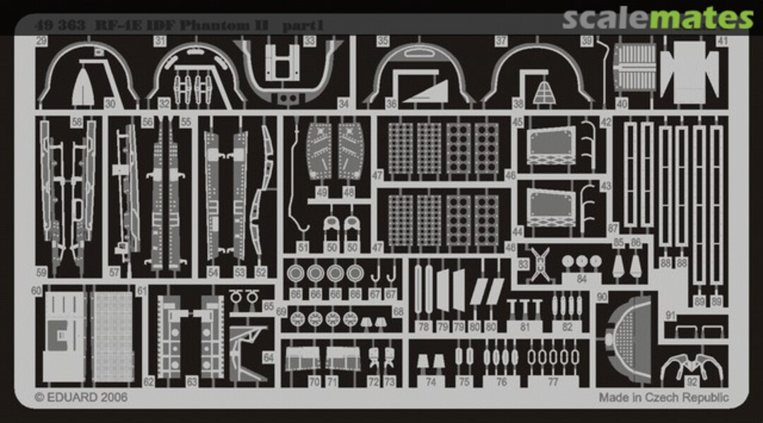 Boxart RF-4E IDF Phantom II 49363 Eduard