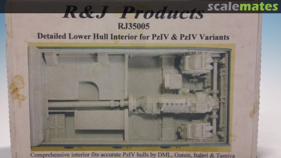 Boxart Detailed Lower Hull Interior forPz IV & Pz IV variants RJ35005 R & J Products