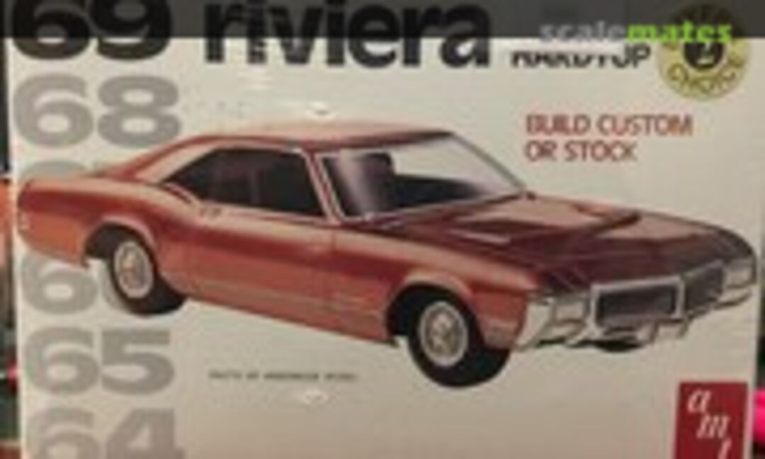 1:25 69 Riviera Hardtop (AMT 6079)