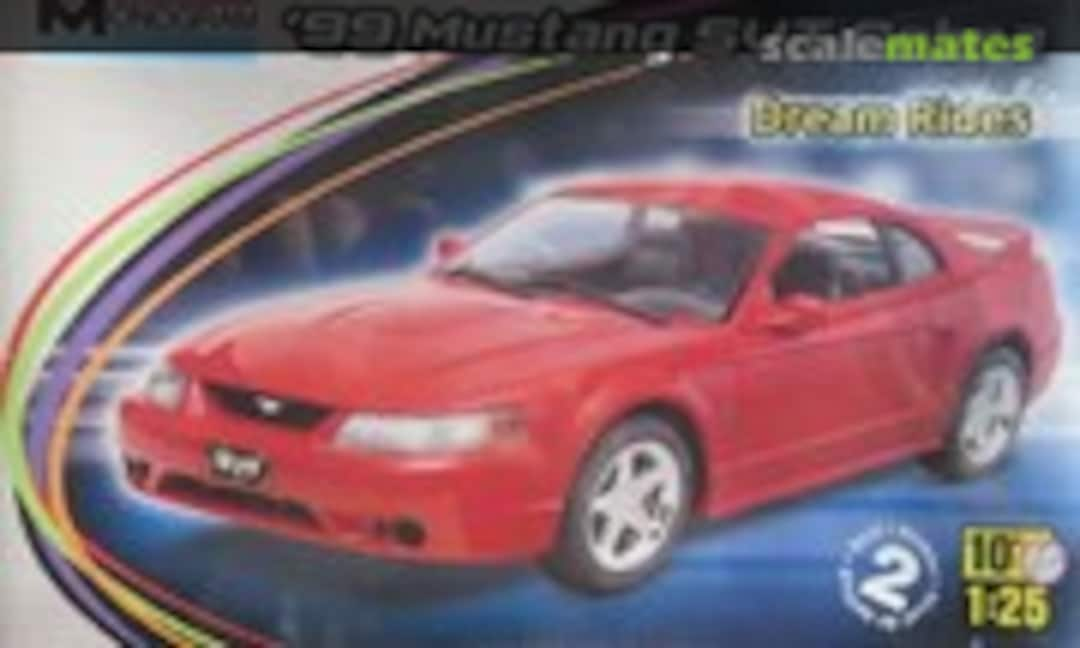 1:25 '99 Mustang SVT Cobra (Monogram 85-4014)