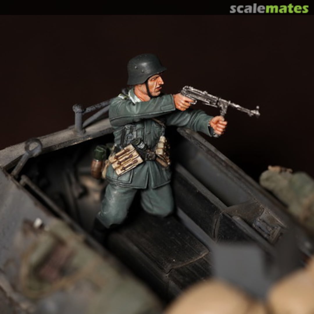 Boxart German Feldwebel Panzergrenadier 3549 SOGA Miniatures