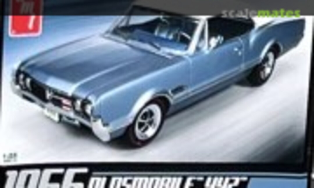 1:25 1966 Oldsmobile 442 (AMT 689/12)