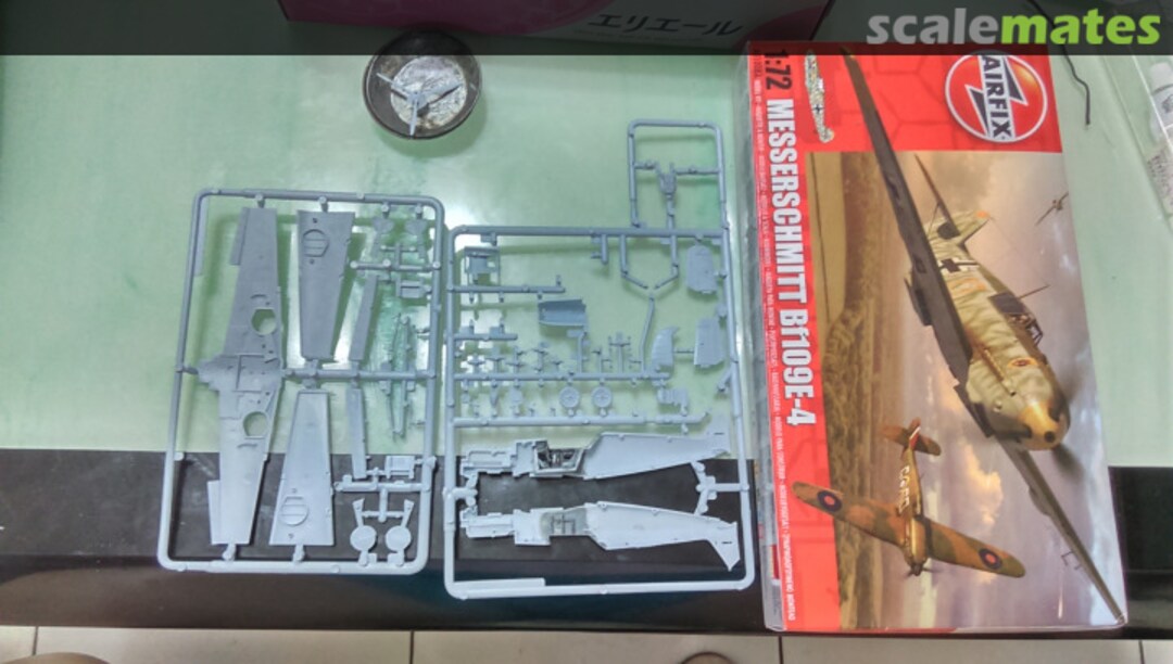 Contents Messerschmitt Bf109 E-4 A01008A Airfix