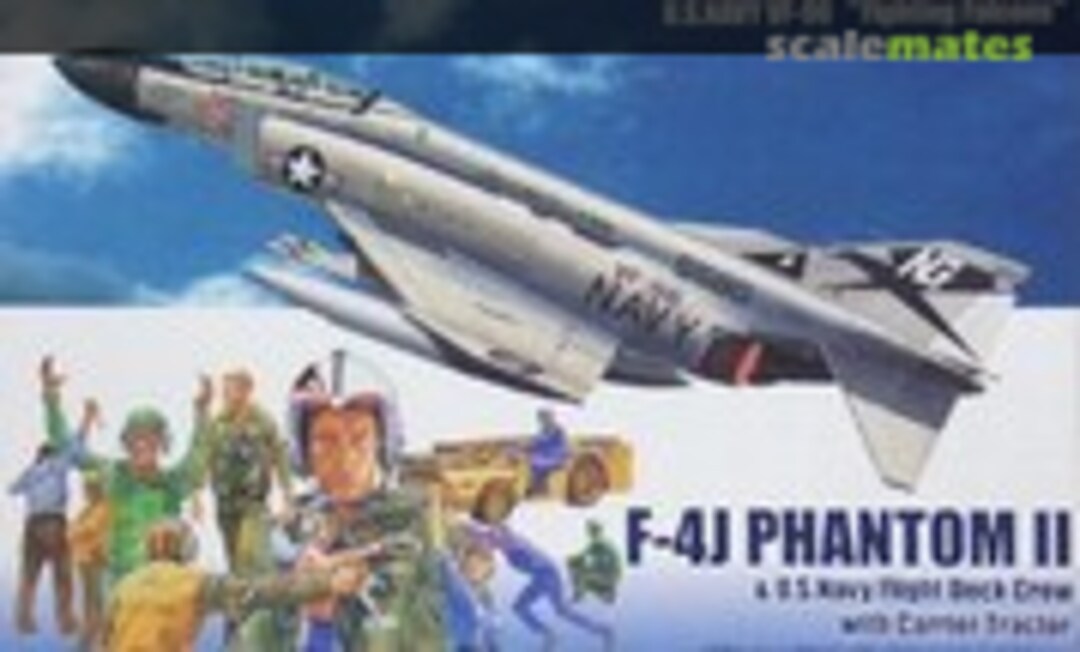 1:72 F4J Phantom II &amp; U.S. Navy Flight Deck Crew with Carrier Tractor (Fujimi 72187)