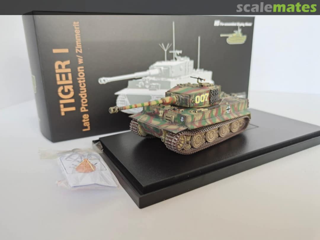 Boxart Tiger I Late Production w/Zimmerit 63223 Dragon