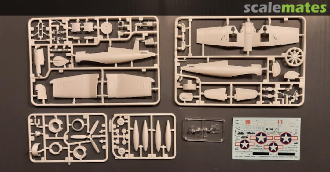 Contents Vought F4U-1A Corsair 03983 Revell