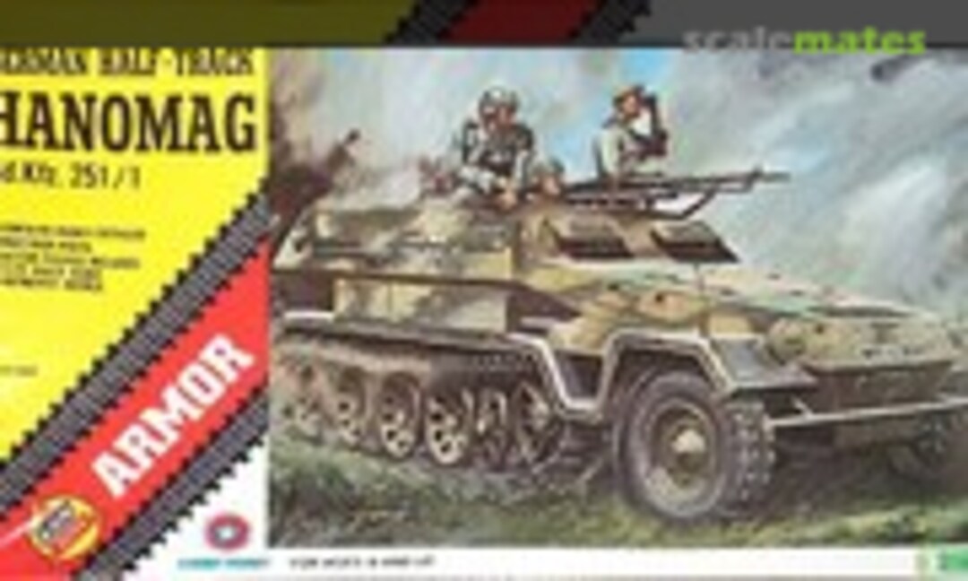 1:72 German Half-track Hanomag Sd.Kfz. 251/1 (AHM K554)